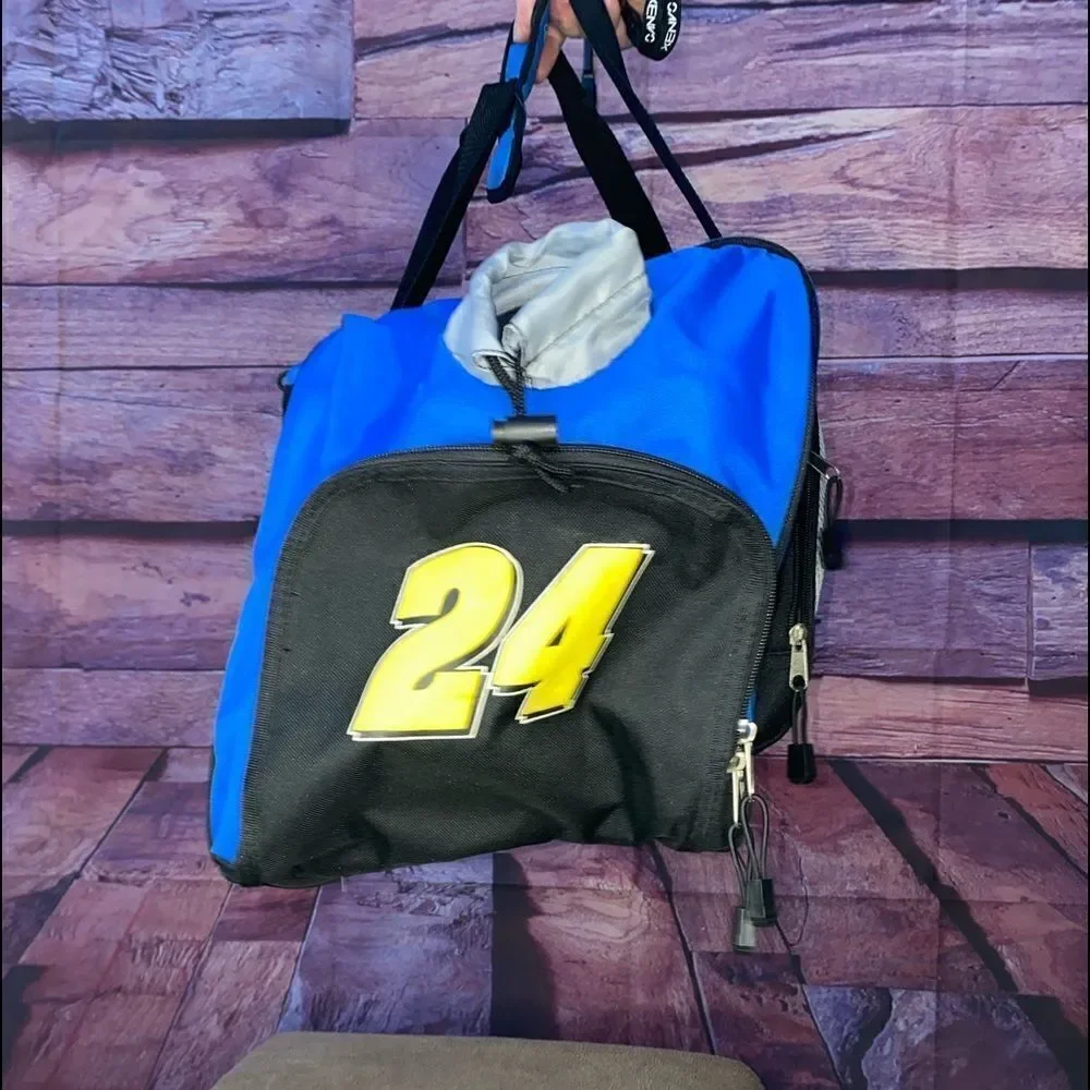Jeff Gordon carry all bag with insulate drink holder built in